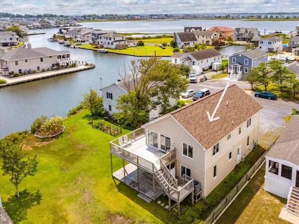 905 McWilliams St, Fenwick Island, DE 19944