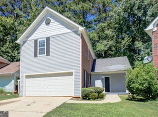 569 N Fairfield Dr, Peachtree City, GA 30269