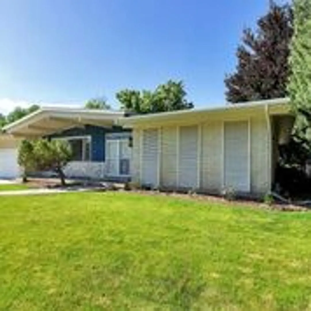 95 W. 600 N. House for rent — Photo 1