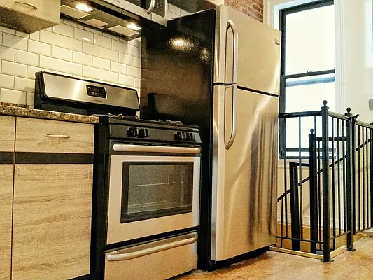 Rented by TheRealEstateCompany.com LLC | media 17