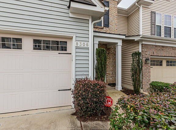 4th image of 8306 Yaxley Hall Dr