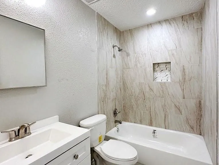 9302 Golden Sunshine Dr — Photo 11