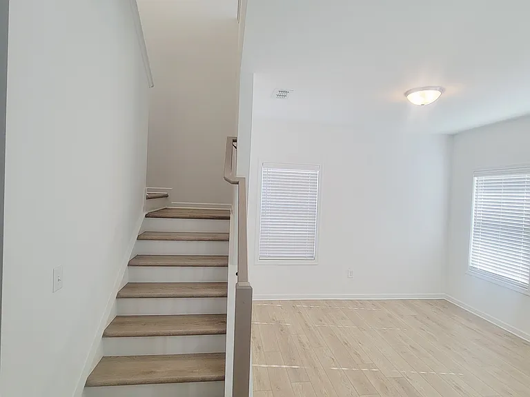 5521 Coalie Trce — Photo 3