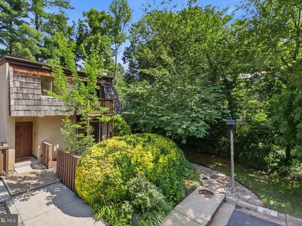 1651 Valencia Way, Reston, VA 20190