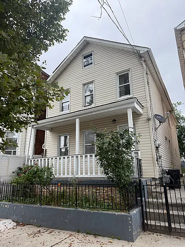 417 Franklin St #2 Photo 1
