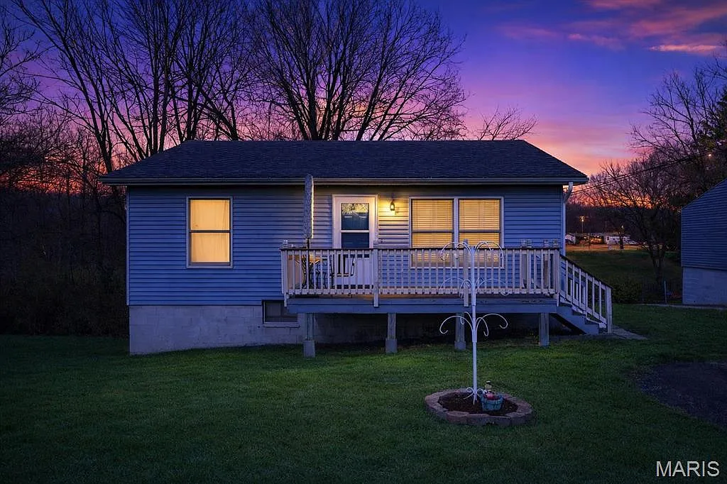 1159 Peaceful Ln photo 1