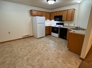 1125 17th Ct APT 7, Reedsburg, WI 53959