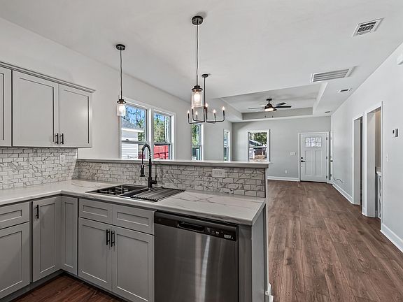 5th image of 46 Choctaw Rd