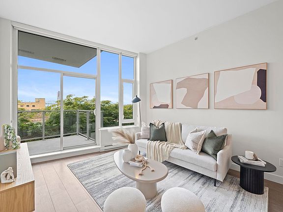 4th image of 668 Columbia St #609