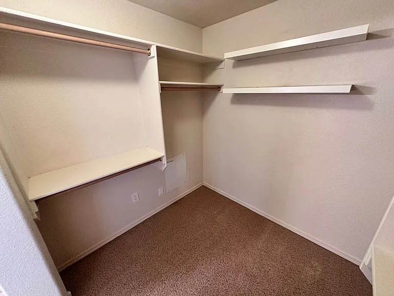 7419 Desert Eagle Rd NE — Photo 18