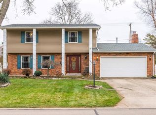 2040 Oak Tree Dr E, Kettering, OH 45440