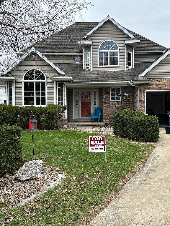 607 Valentine Ct photo 1