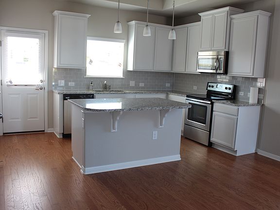 4th image of 3240 E Whitestone Blvd #169