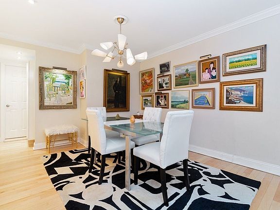 4th image of 505 E 79th St #5DE