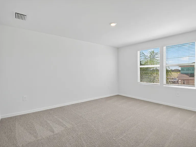 19525 Fairhill Ct — Photo 22