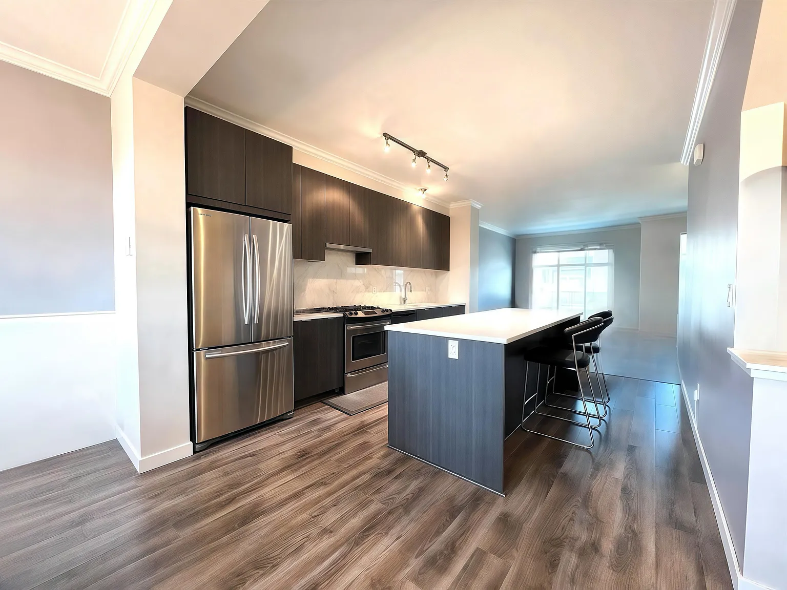 3 bed, 1531 sqft, $3,700 — Photo 3