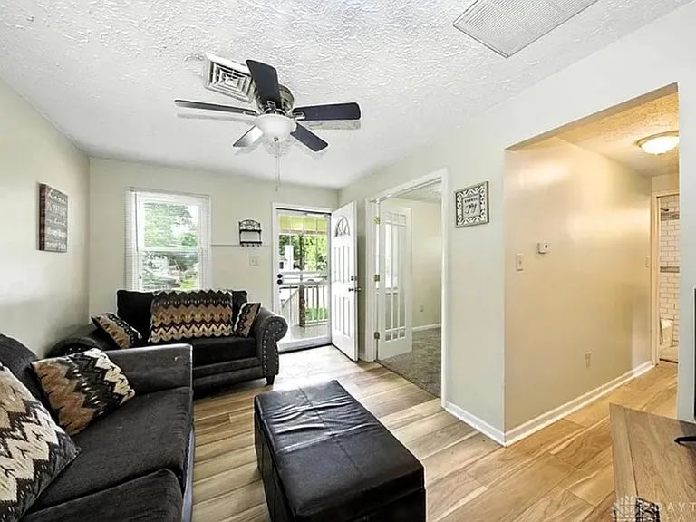 3713 Evansville Ave — Photo 5