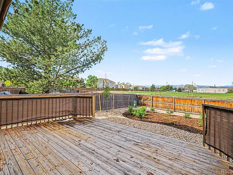 10411 Hyacinth St — Photo 25
