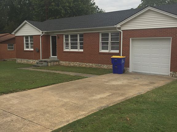 2nd image of 1424 Virginia Dr