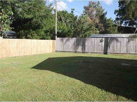 4th image of 401 Shadylawn Ave