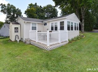1 Day Point Rd #6, East Hampton, CT 06424