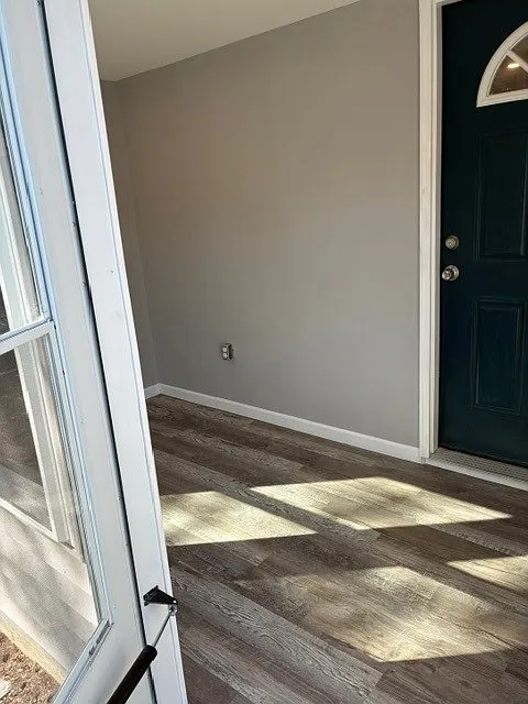 2 bed, 750 sqft, $2,050 — Photo 3