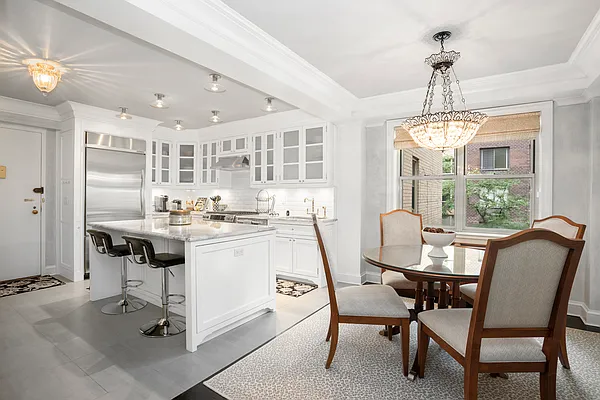 Sold by Douglas Elliman | media 20