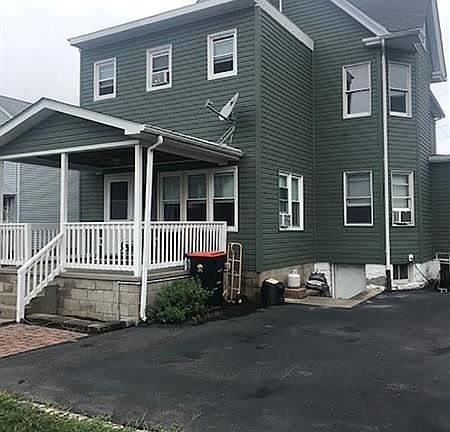 3rd image of 112 Avenue B