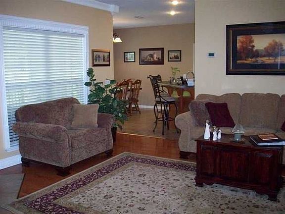 2nd image of 207 Harrand Creek Dr