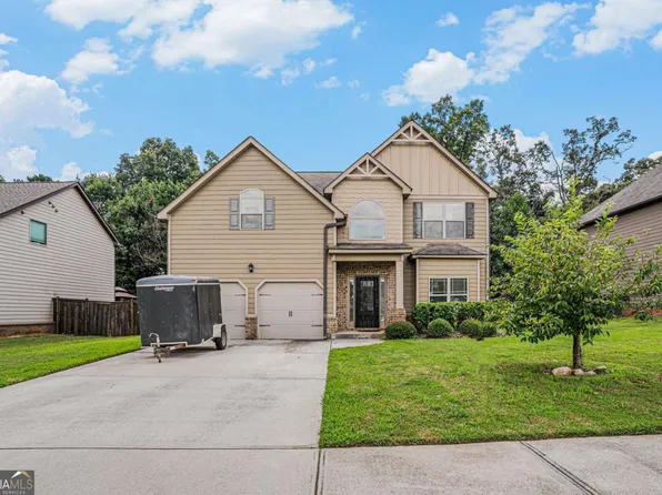 6870 Diamond Dr, Rex, GA 30273