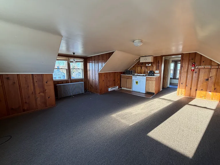 10 E Overlea Ave #4 — Photo 1