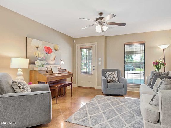 5th image of 306 Wexford St