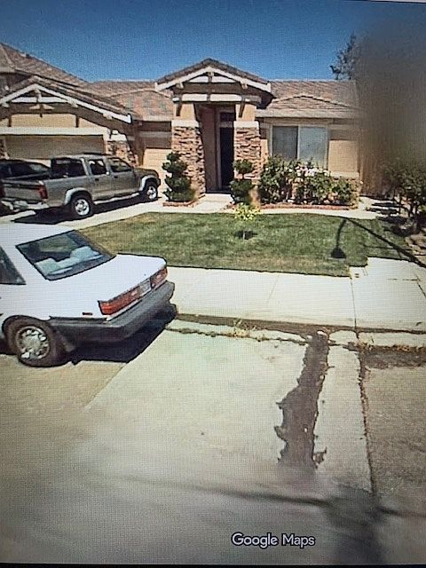 2nd image of 840 Everglades Ct