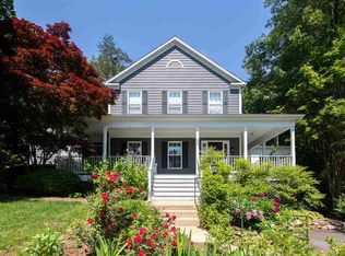 944 Grayson Ln, Charlottesville, VA 22903