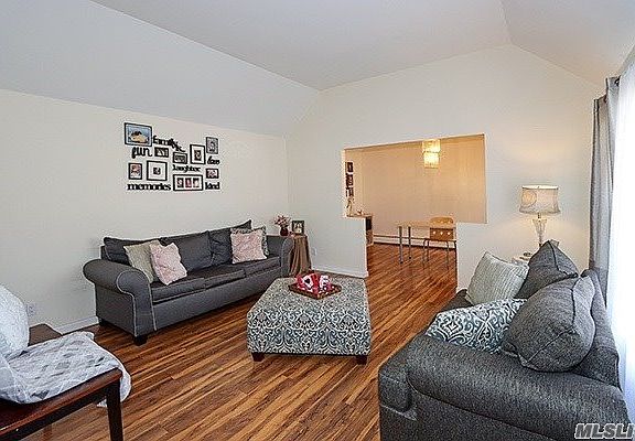 5th image of 323 Herbert Pl #323