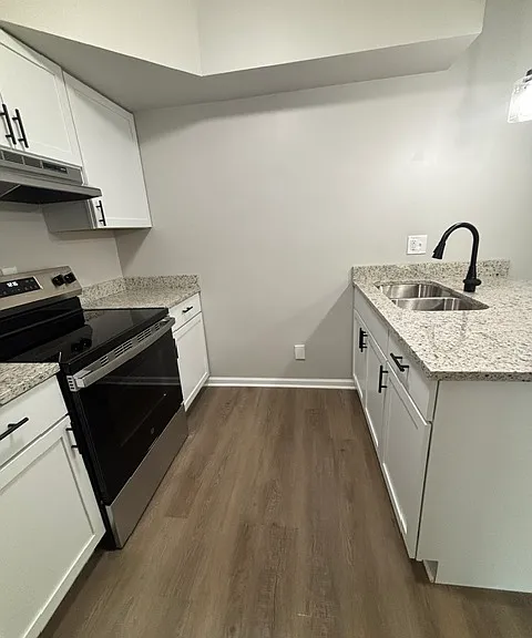 847 S Lake Park Ave #34W — Photo 3