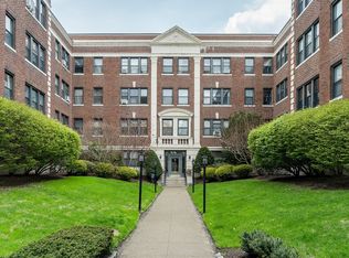 145 Englewood Ave APT 33, Brighton, MA 02135