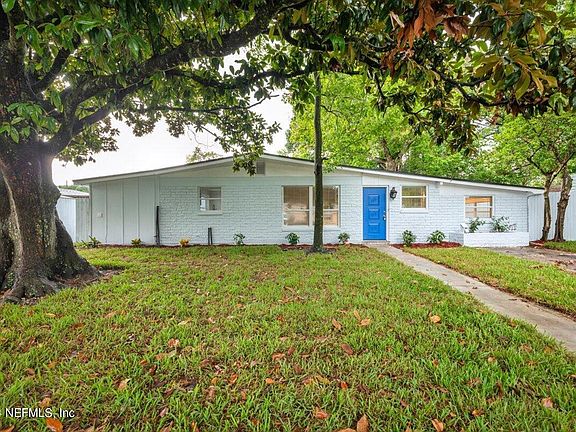 2nd image of 3228 RED OAK Drive