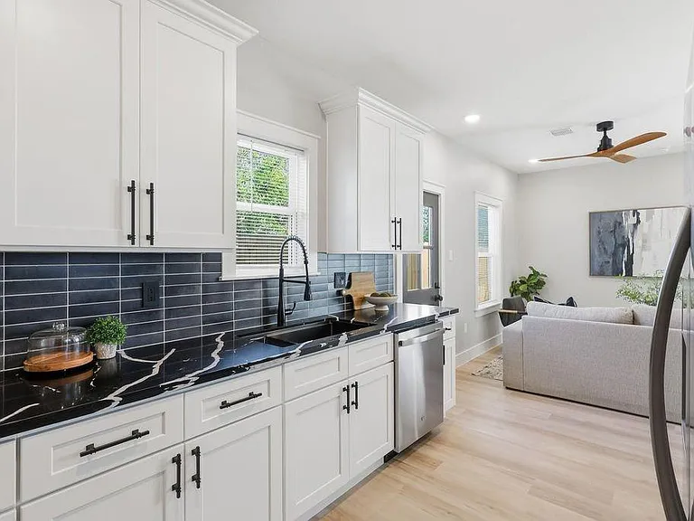 4723 Mallow St #B — Photo 10