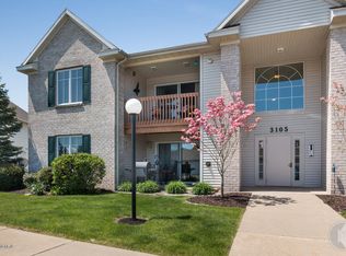 3105 E Crystal Waters Dr UNIT 5, Holland, MI 49424