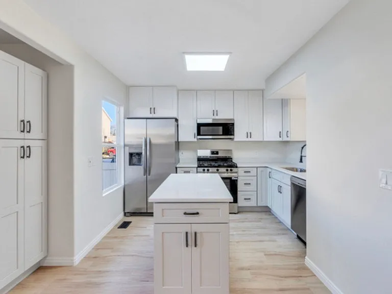 4778 S Huntly Dr — Photo 4