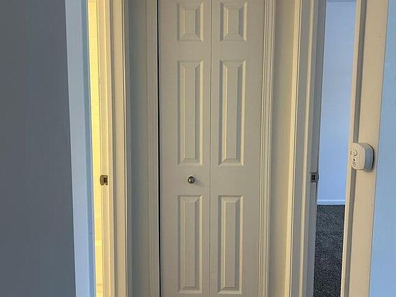5th image of 721 Green Rd APT 225