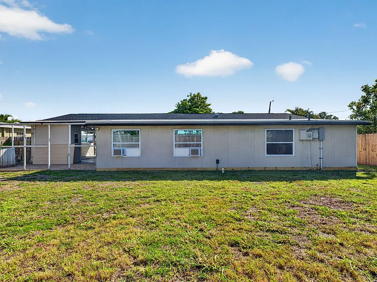 2159 Gerard Ct — Photo 8