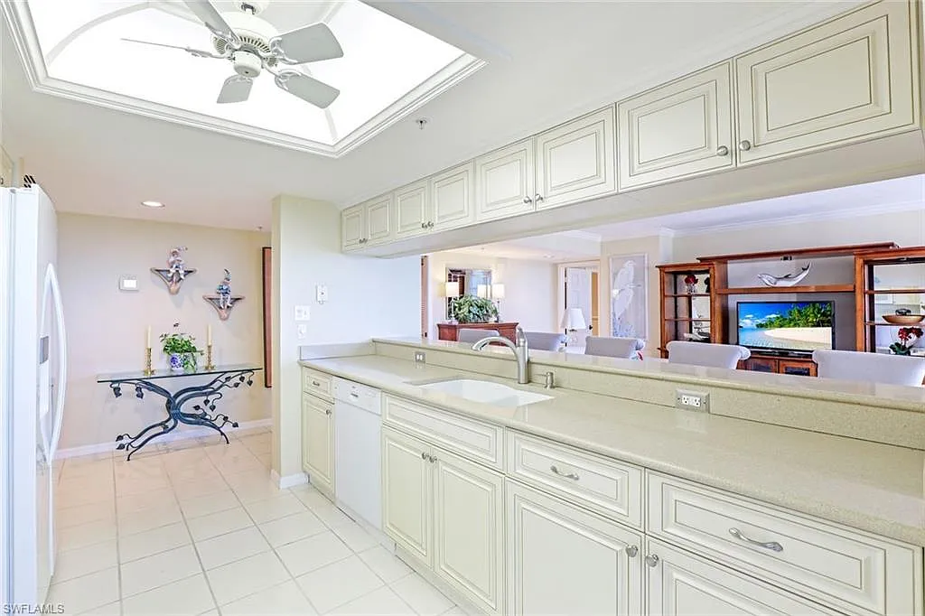 2 bed, 2.0 bath, 1341 sqft, $15,000 — Photo 4