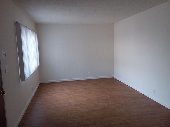 3rd image of 362 Buckeye St APT 3