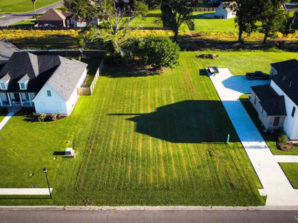 2218 Silverstone Ave, Port Allen, LA 70767