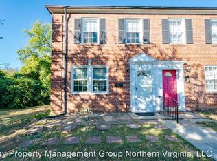 2016 N Troy St, Arlington, VA 22201
