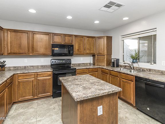 4th image of 21068 N Leona Blvd