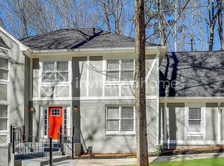 116 Roe Hampton Ln, Stone Mountain, GA 30087