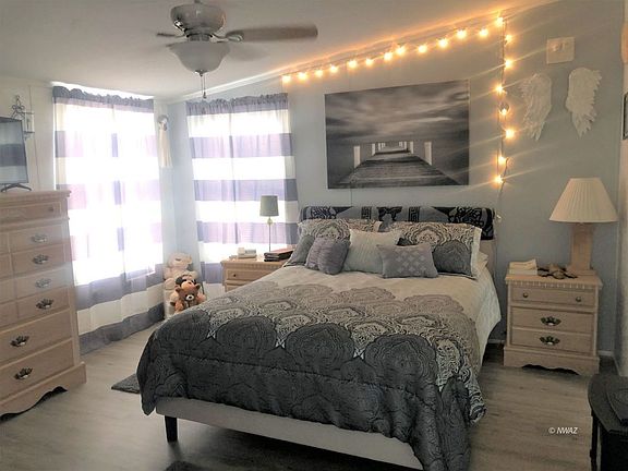 5th image of 2829 E Sierra Vista Dr